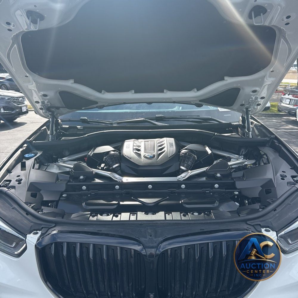 2023 BMW X5 M50i