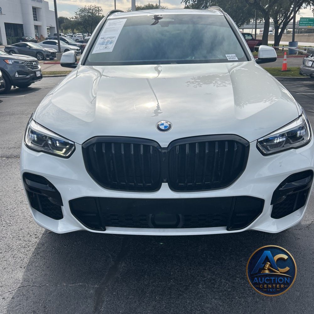2023 BMW X5 M50i