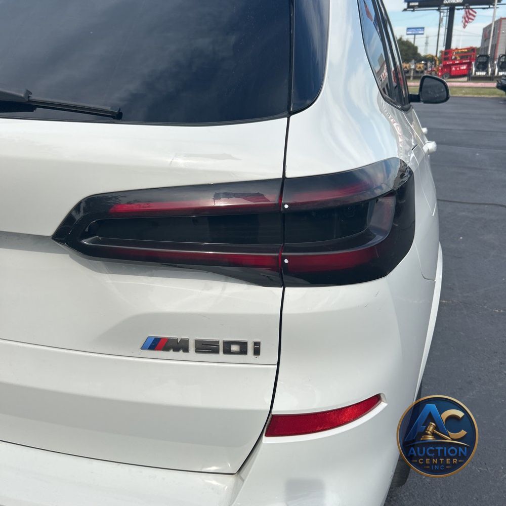 2023 BMW X5 M50i
