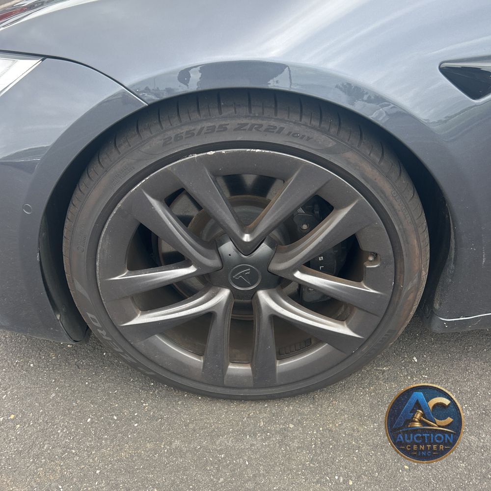 2021 Tesla Model S Plaid