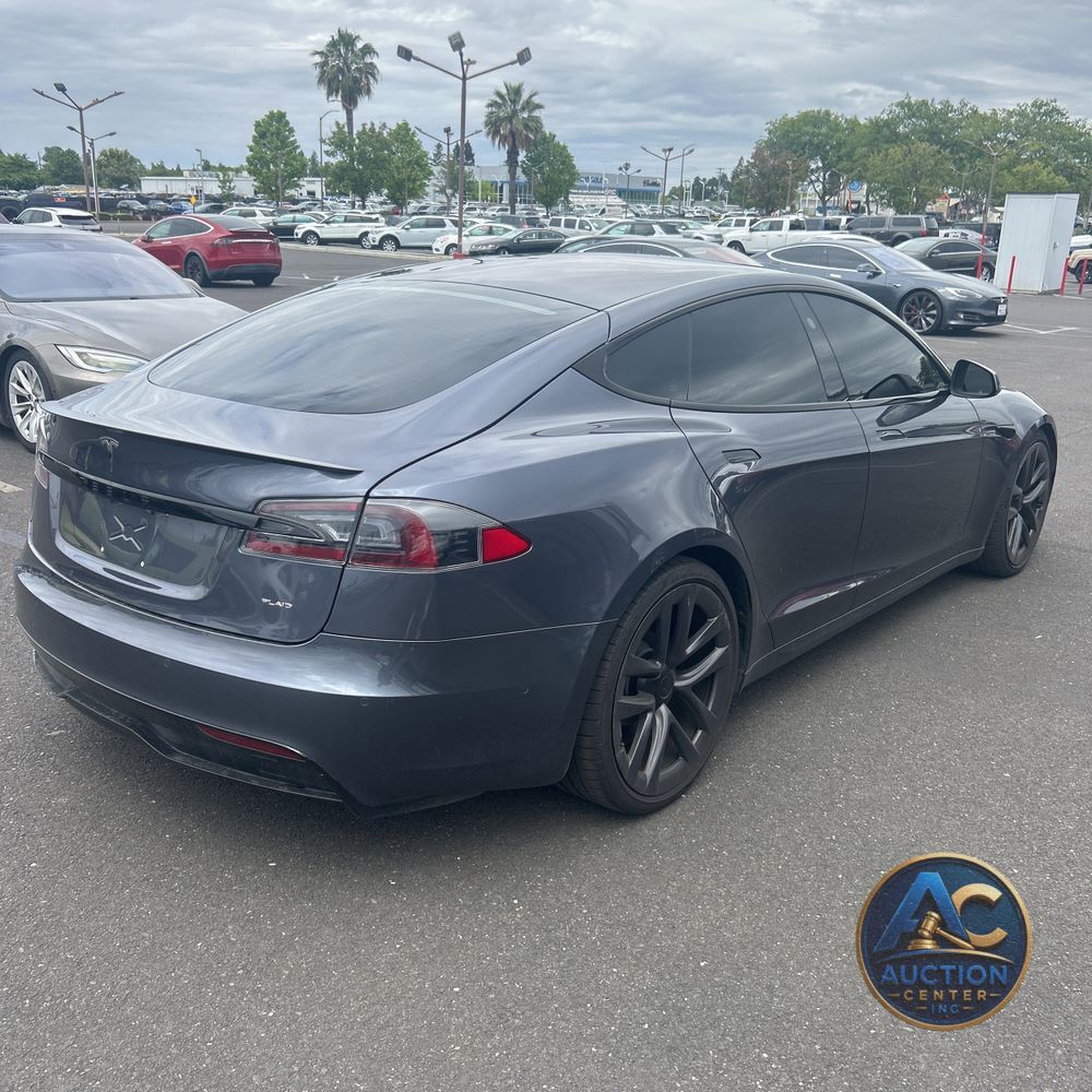 2021 Tesla Model S Plaid