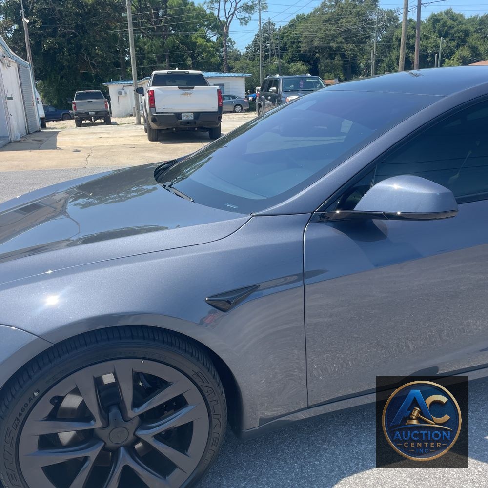 2022 Tesla Model S Plaid