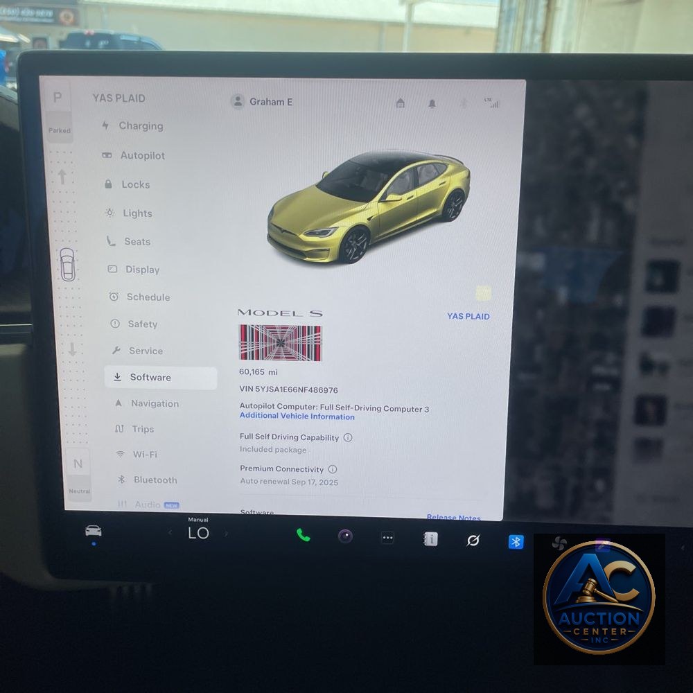 2022 Tesla Model S Plaid