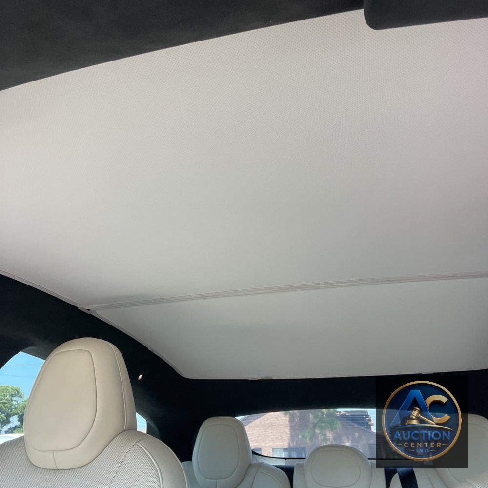 2022 Tesla Model S Plaid