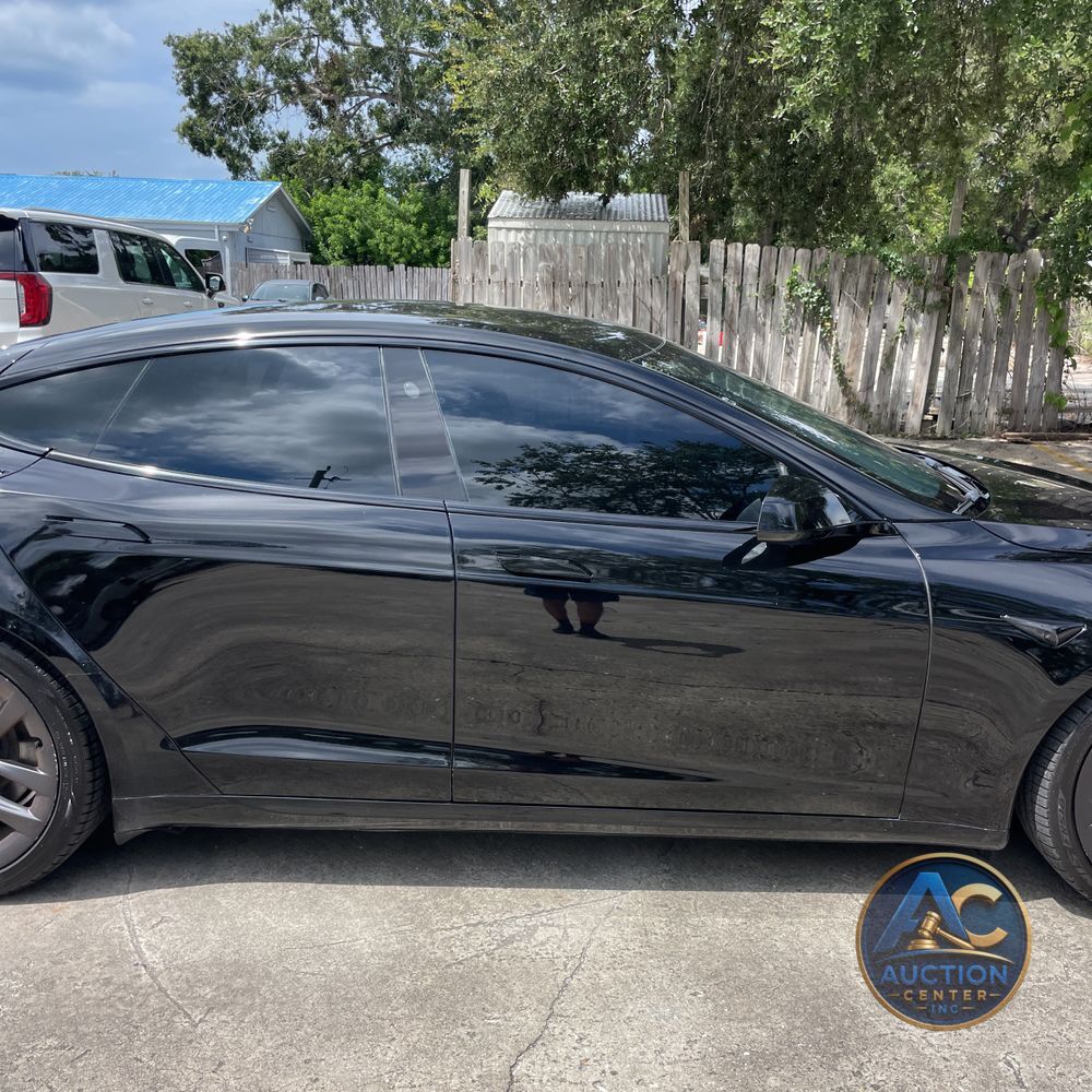 2021 Tesla Model S Plaid