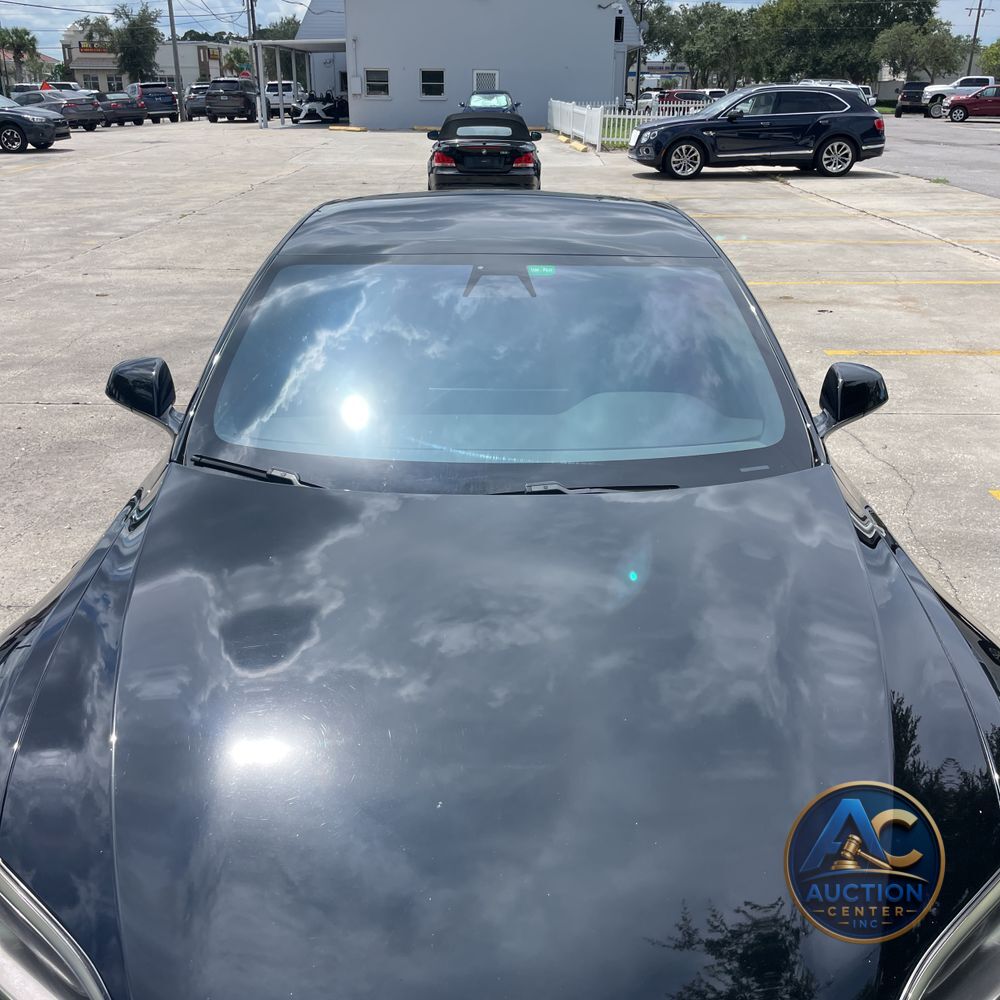 2021 Tesla Model S Plaid