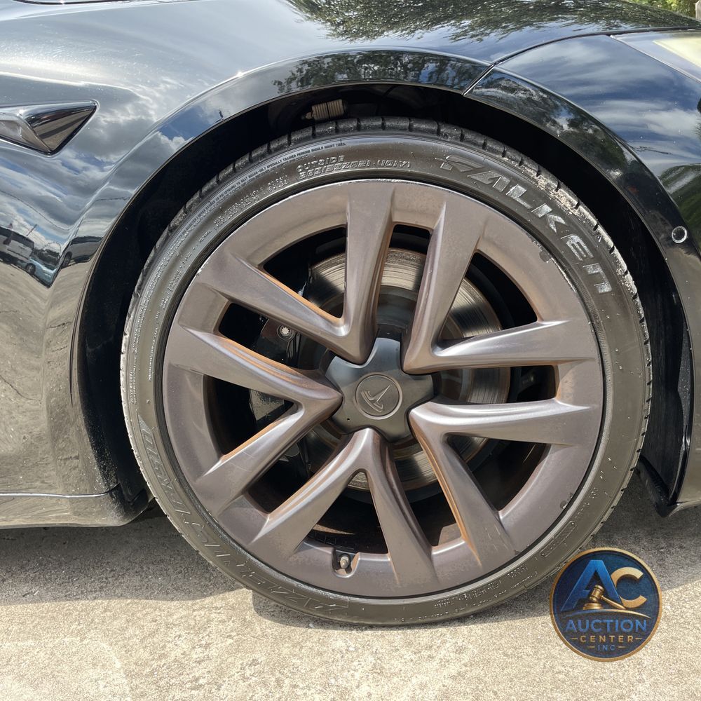 2021 Tesla Model S Plaid