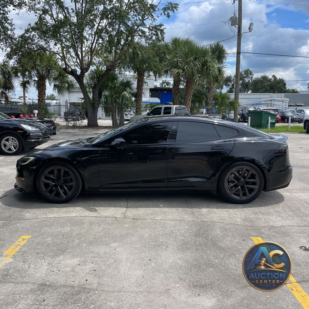 2021 Tesla Model S Plaid