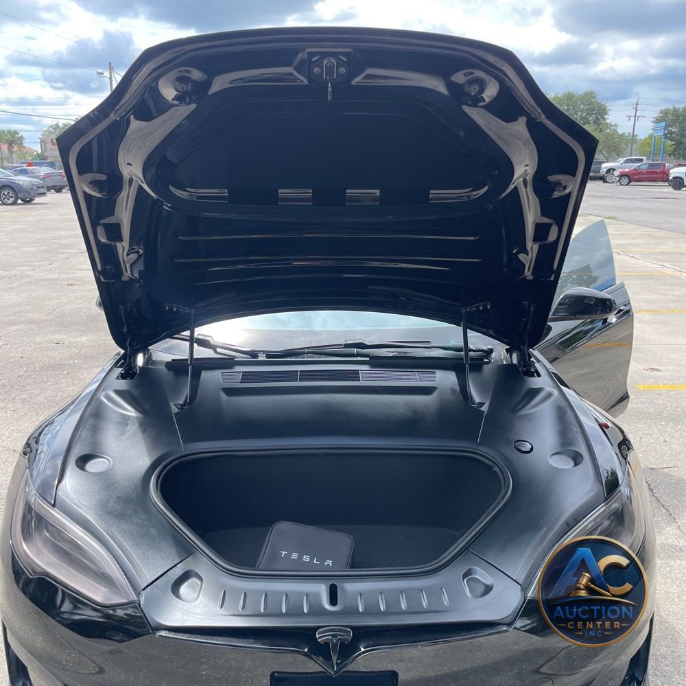 2021 Tesla Model S Plaid