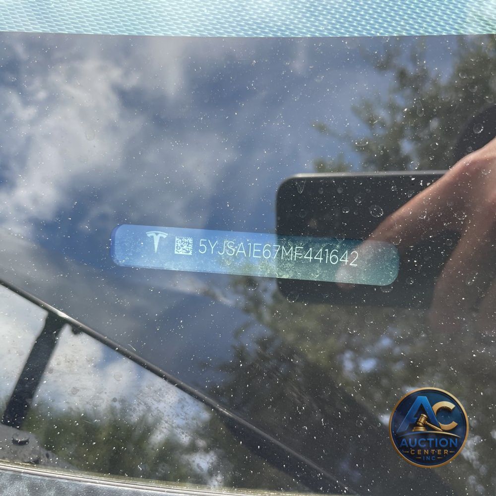 2021 Tesla Model S Plaid