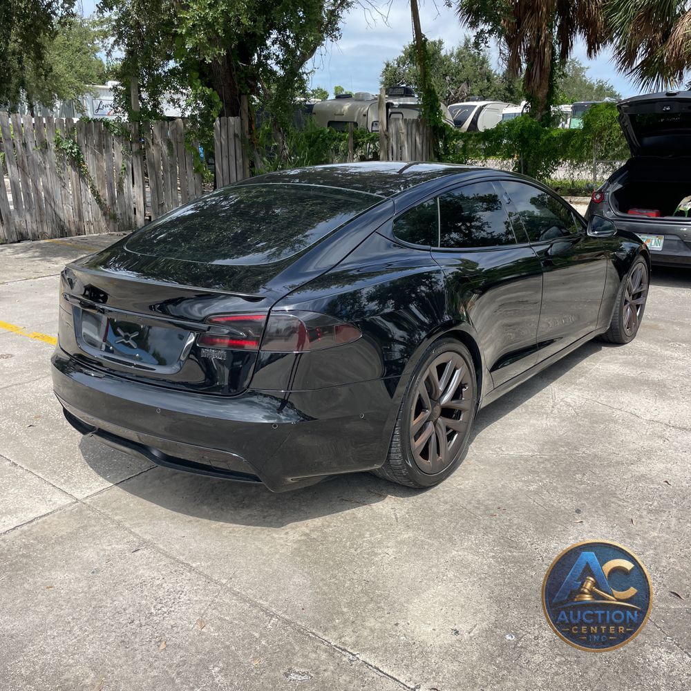 2021 Tesla Model S Plaid