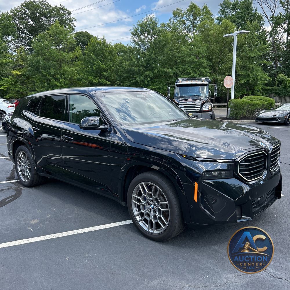 2023 BMW XM Base