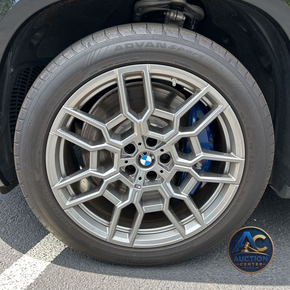 2023 BMW XM Base