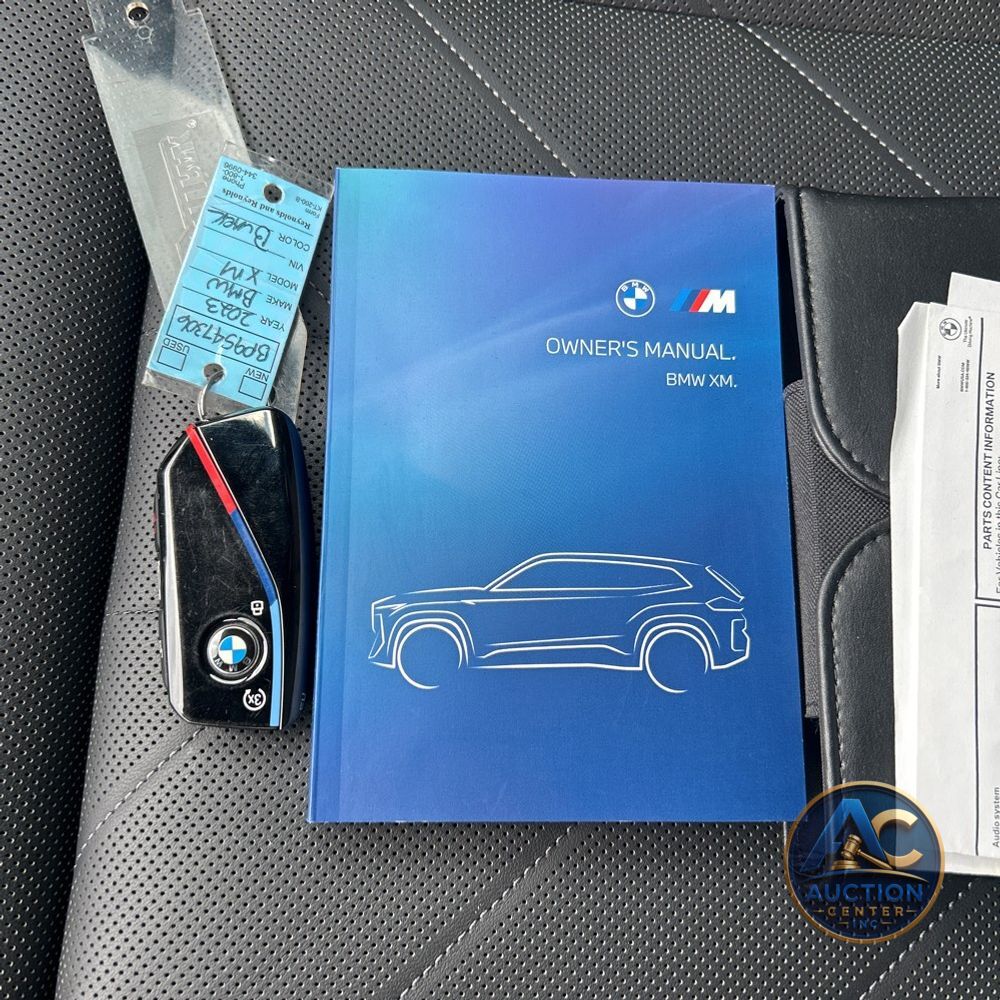 2023 BMW XM Base