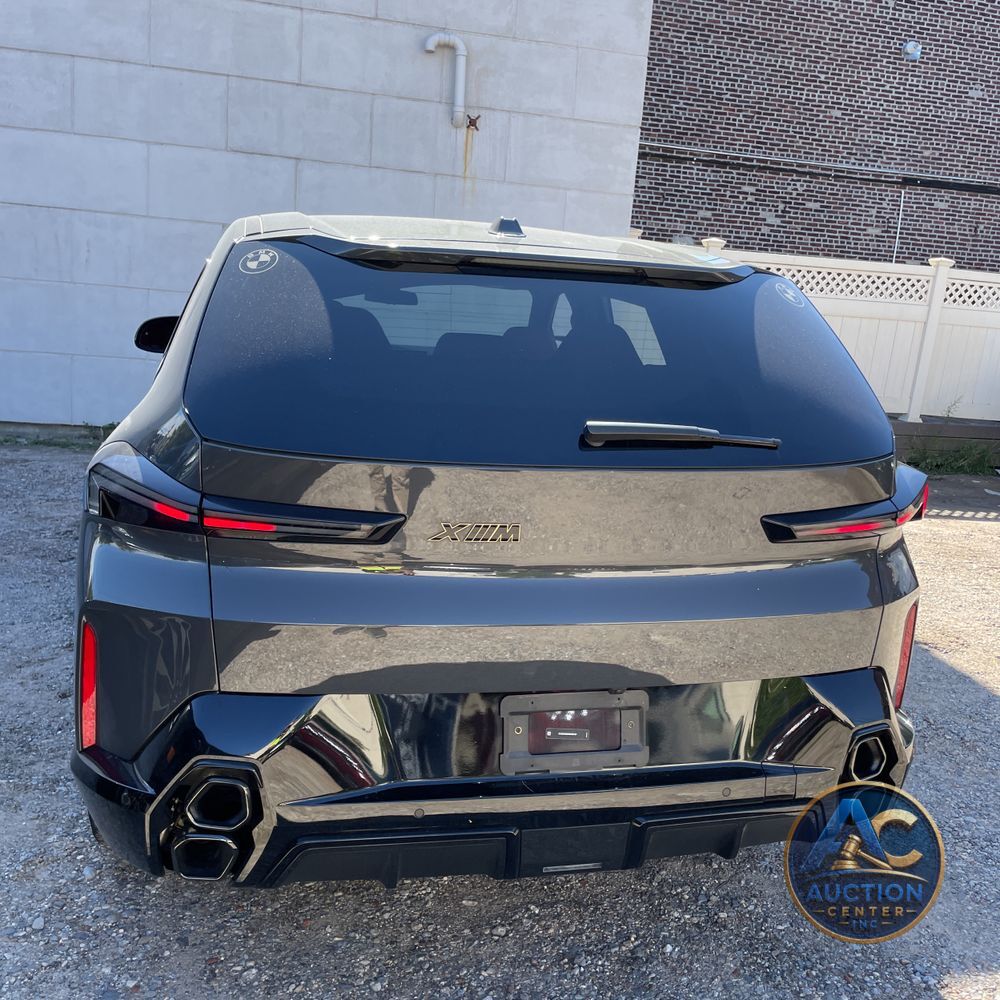 2024 BMW XM PHEV