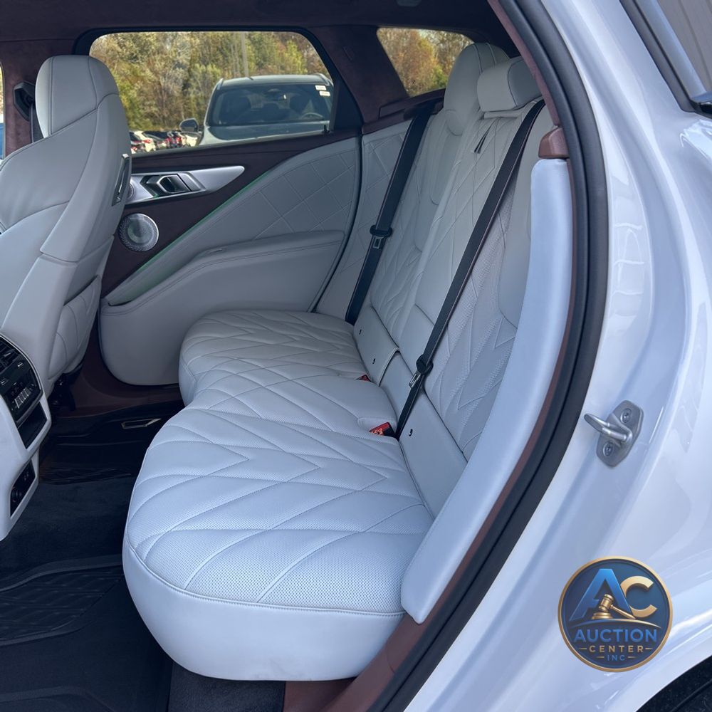2024 BMW XM PHEV