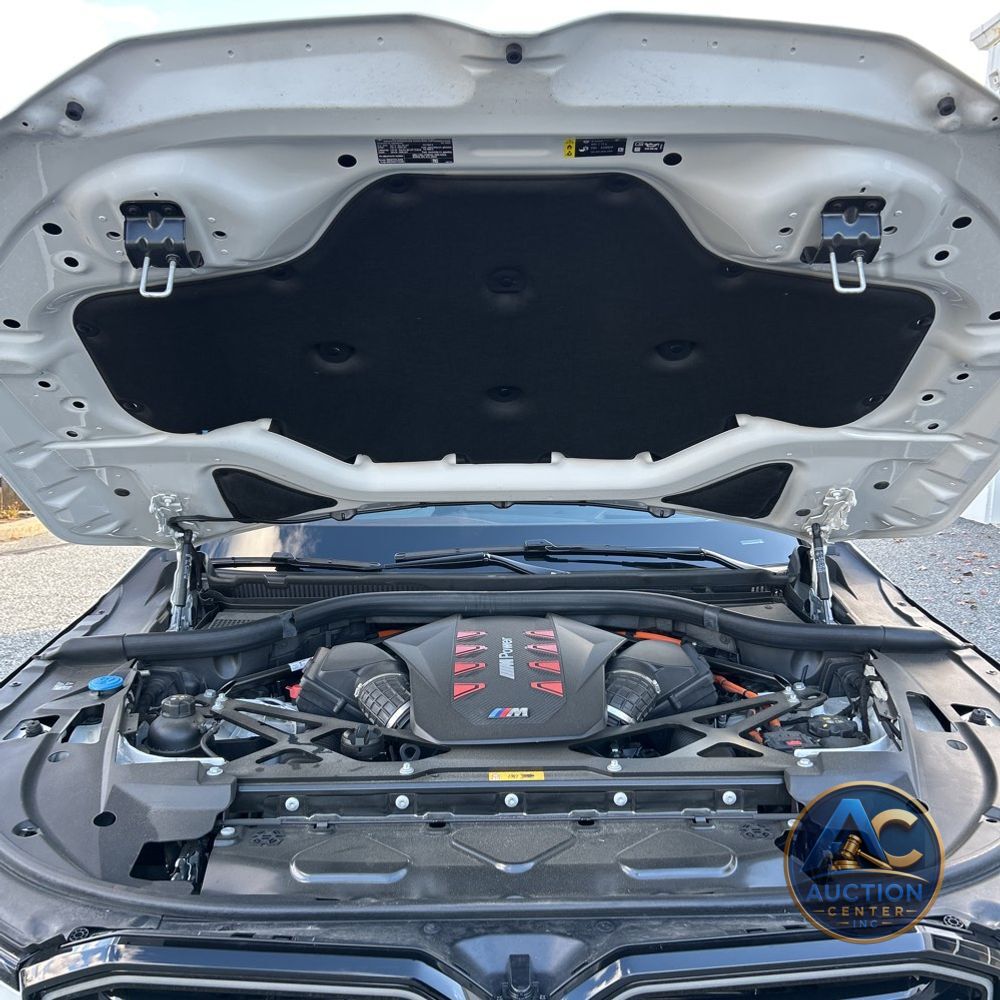 2024 BMW XM PHEV