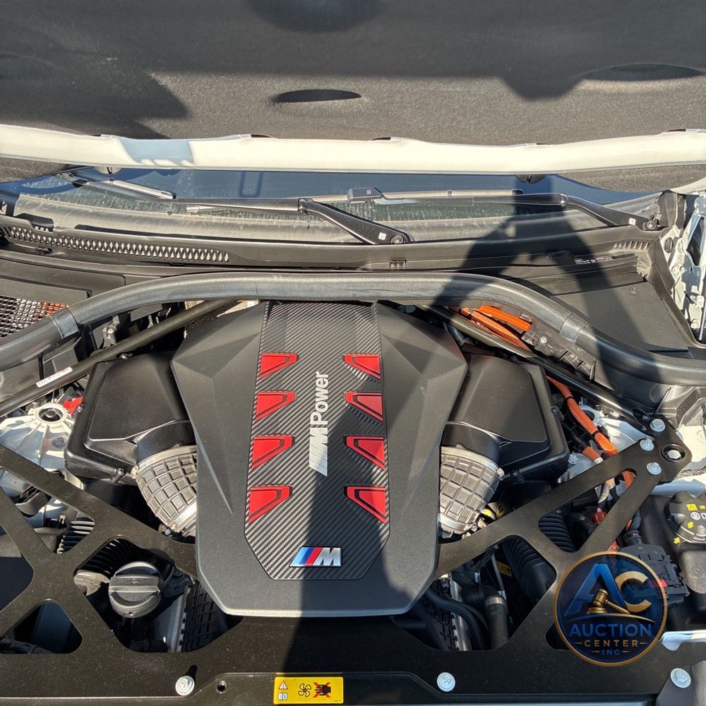 2023 BMW XM Base