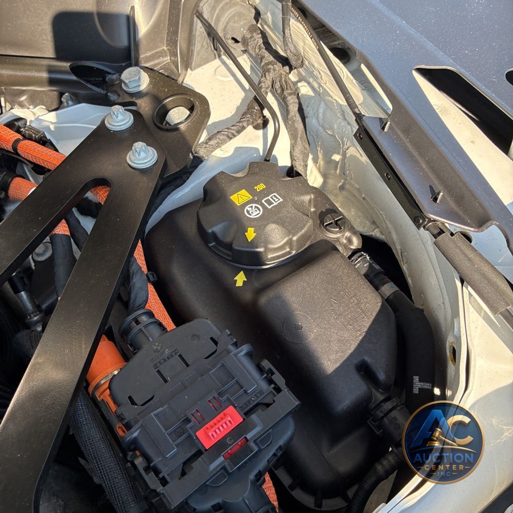 2023 BMW XM Base