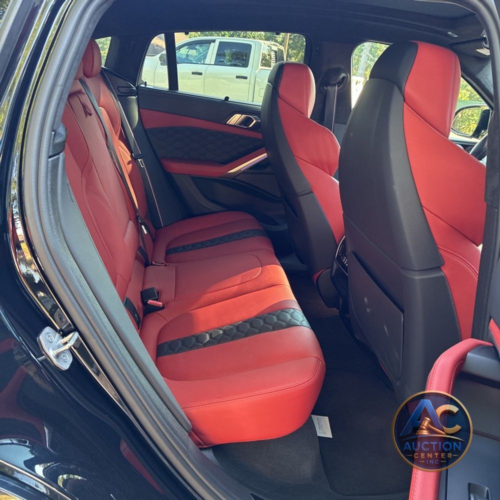 2021 BMW X6 M