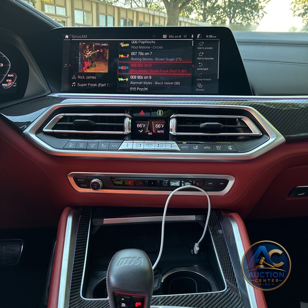 2021 BMW X6 M