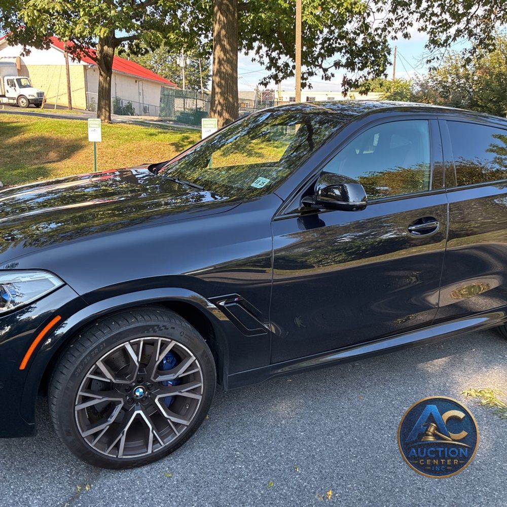 2021 BMW X6 M