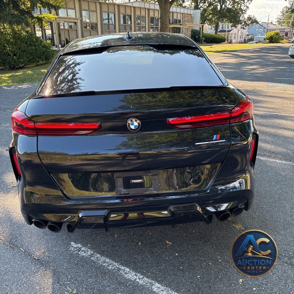 2021 BMW X6 M