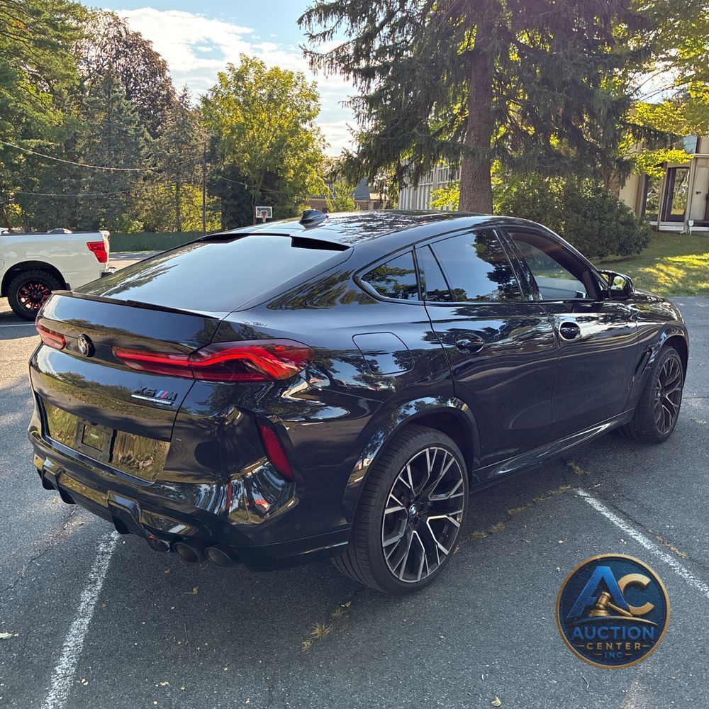 2021 BMW X6 M