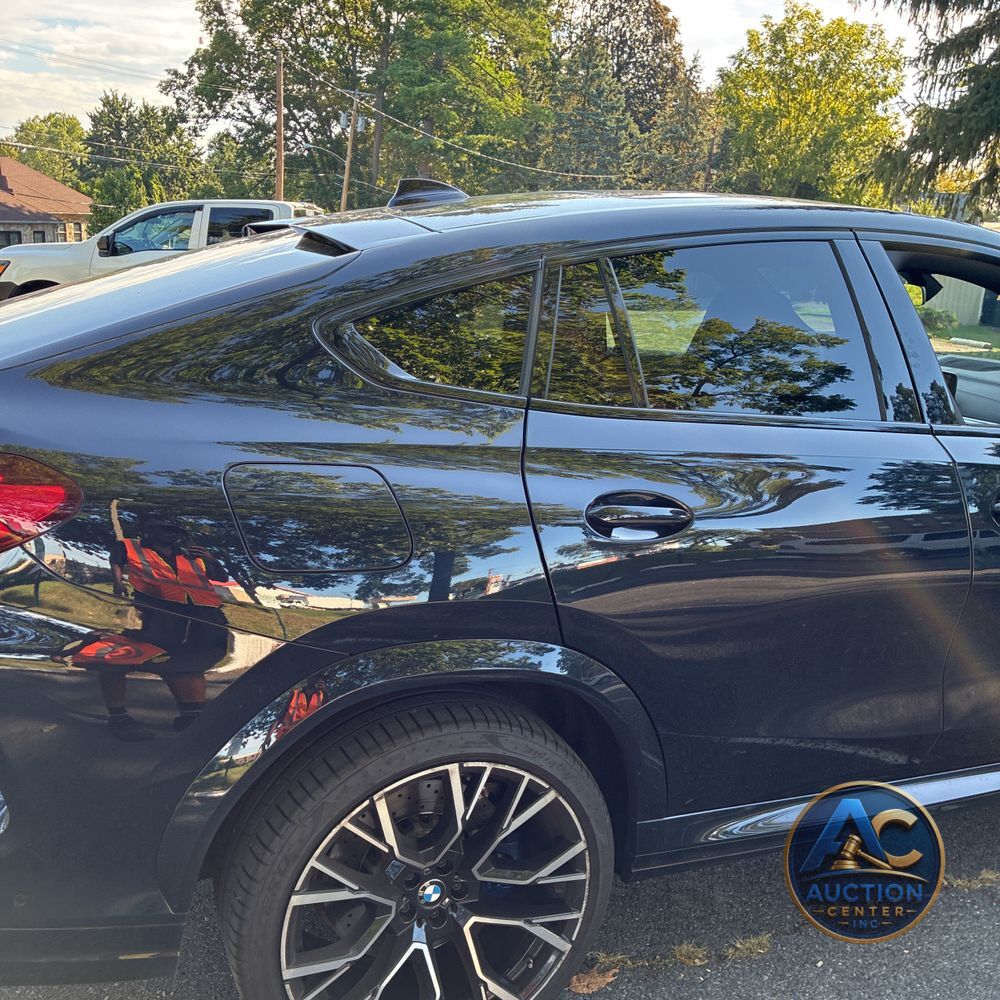 2021 BMW X6 M