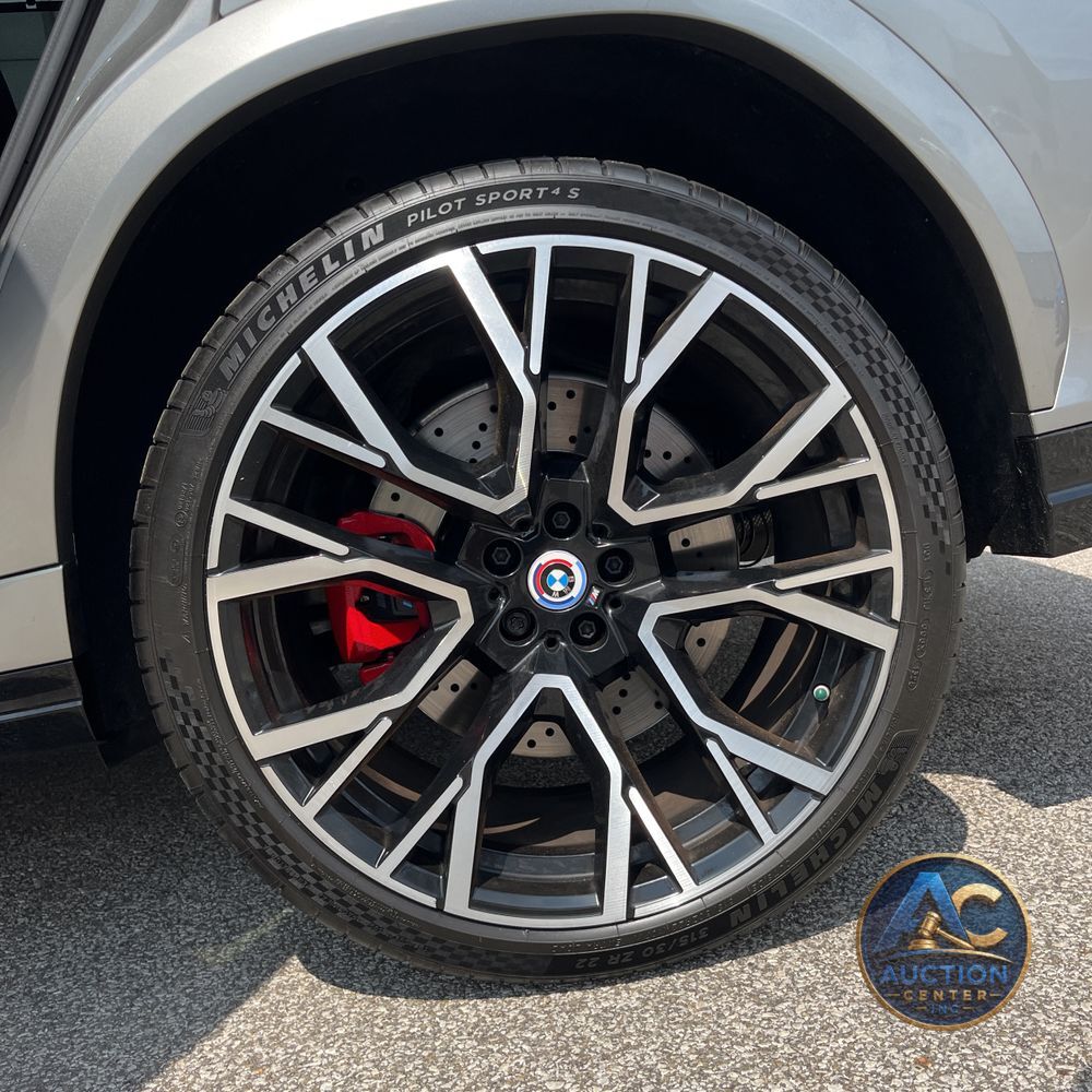 2023 BMW X6 M