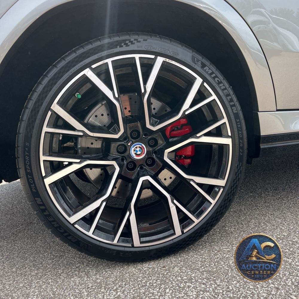 2023 BMW X6 M