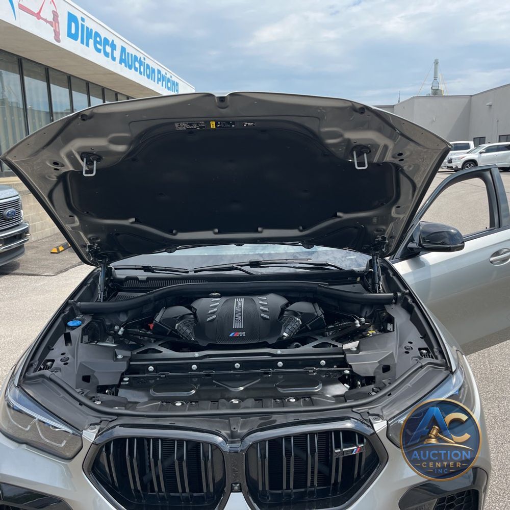 2023 BMW X6 M