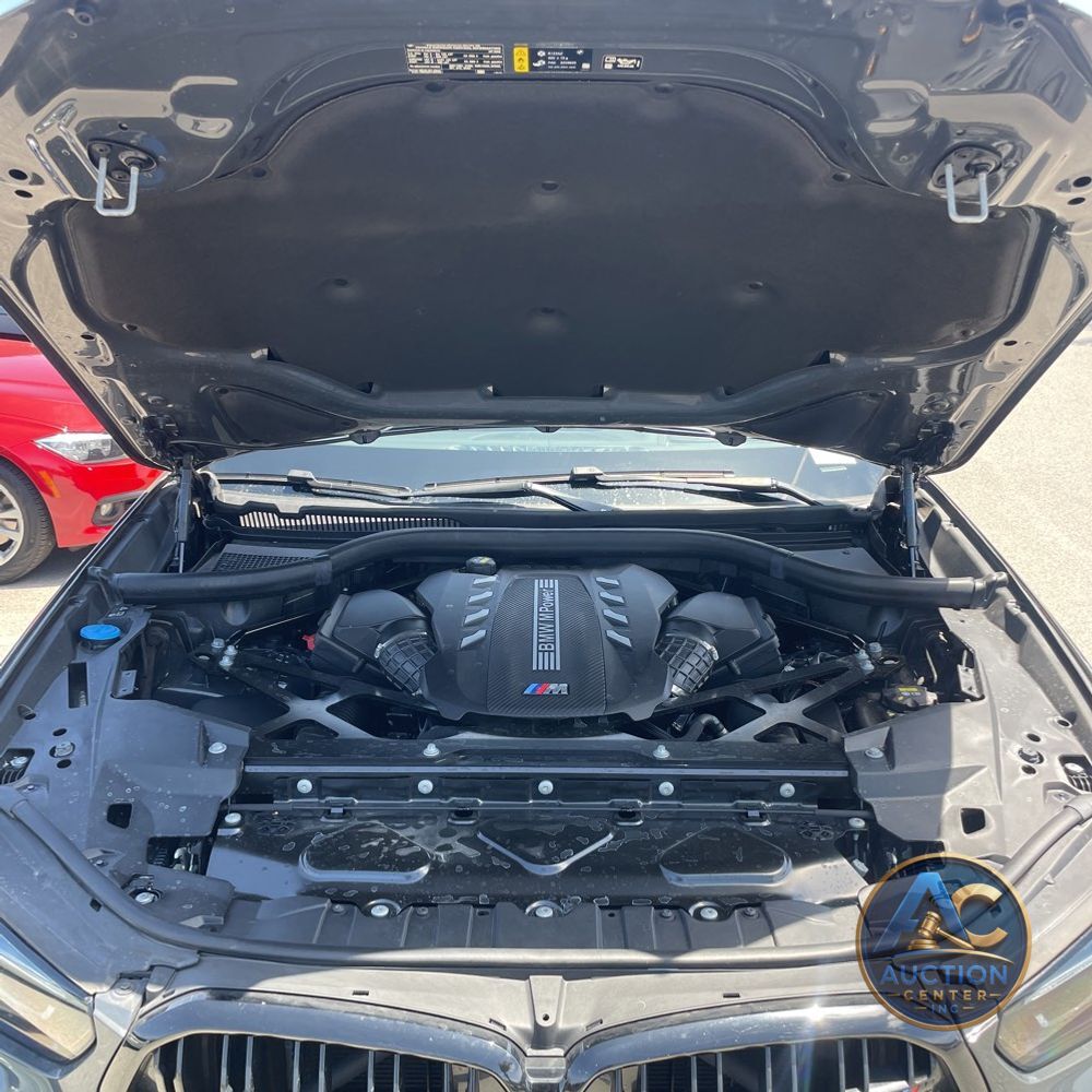 2022 BMW X6 M