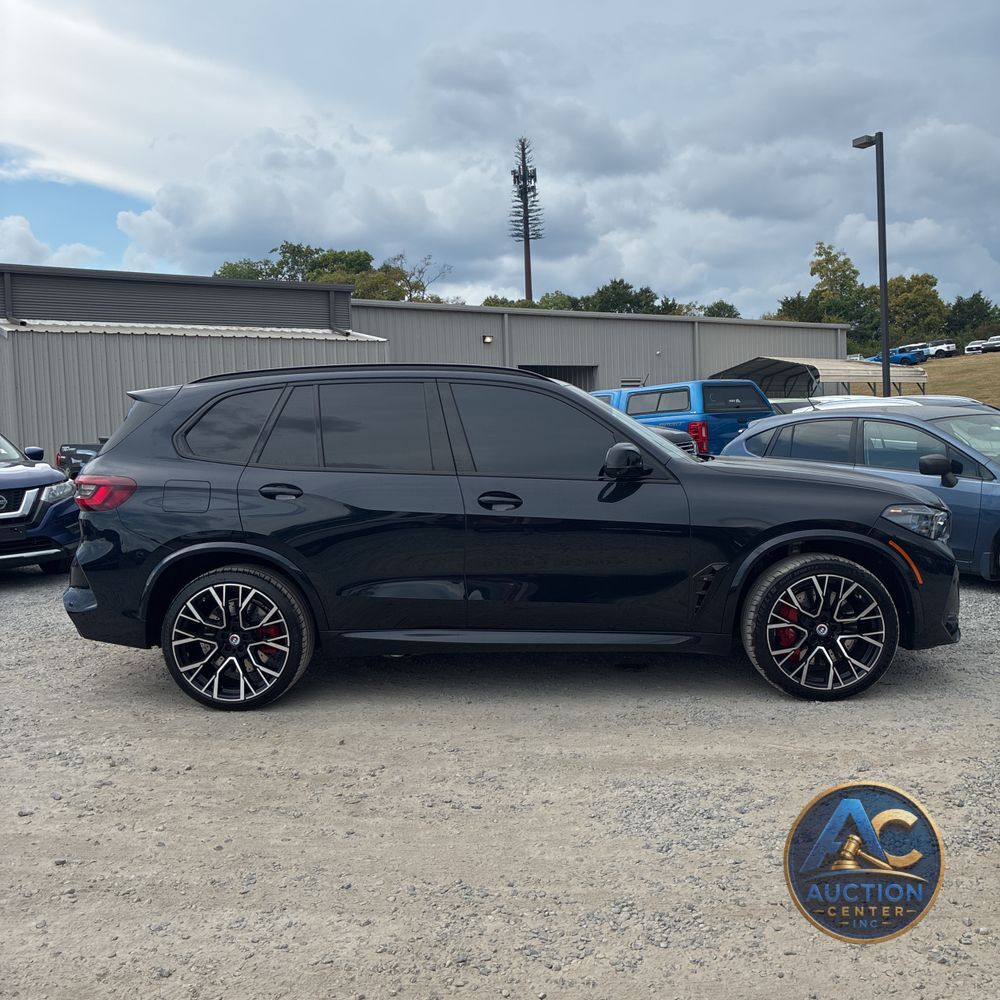 2023 BMW X5 M