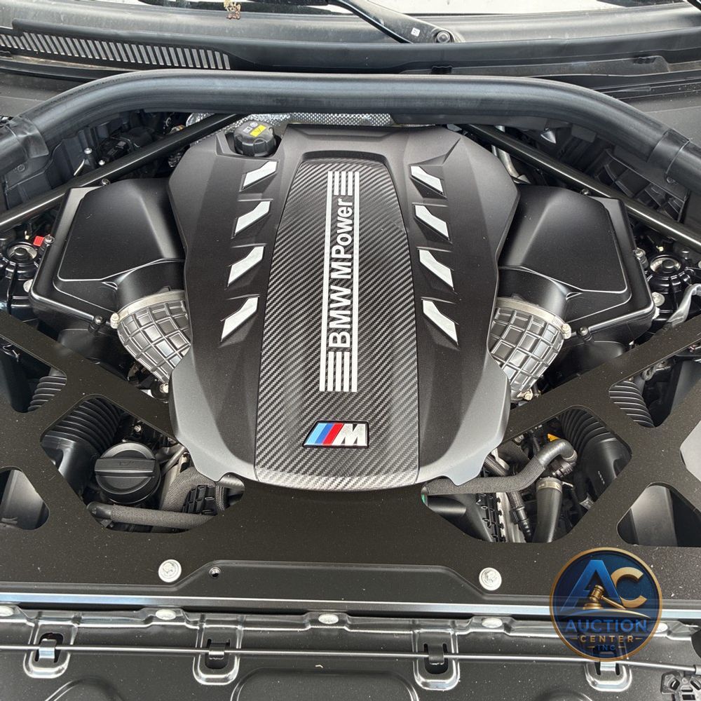 2023 BMW X5 M