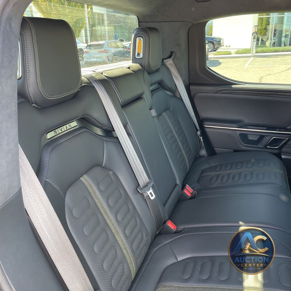 2022 Rivian R1T Adventure