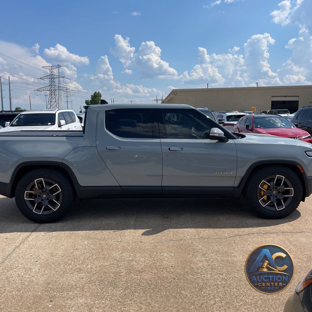 2022 Rivian R1T Adventure