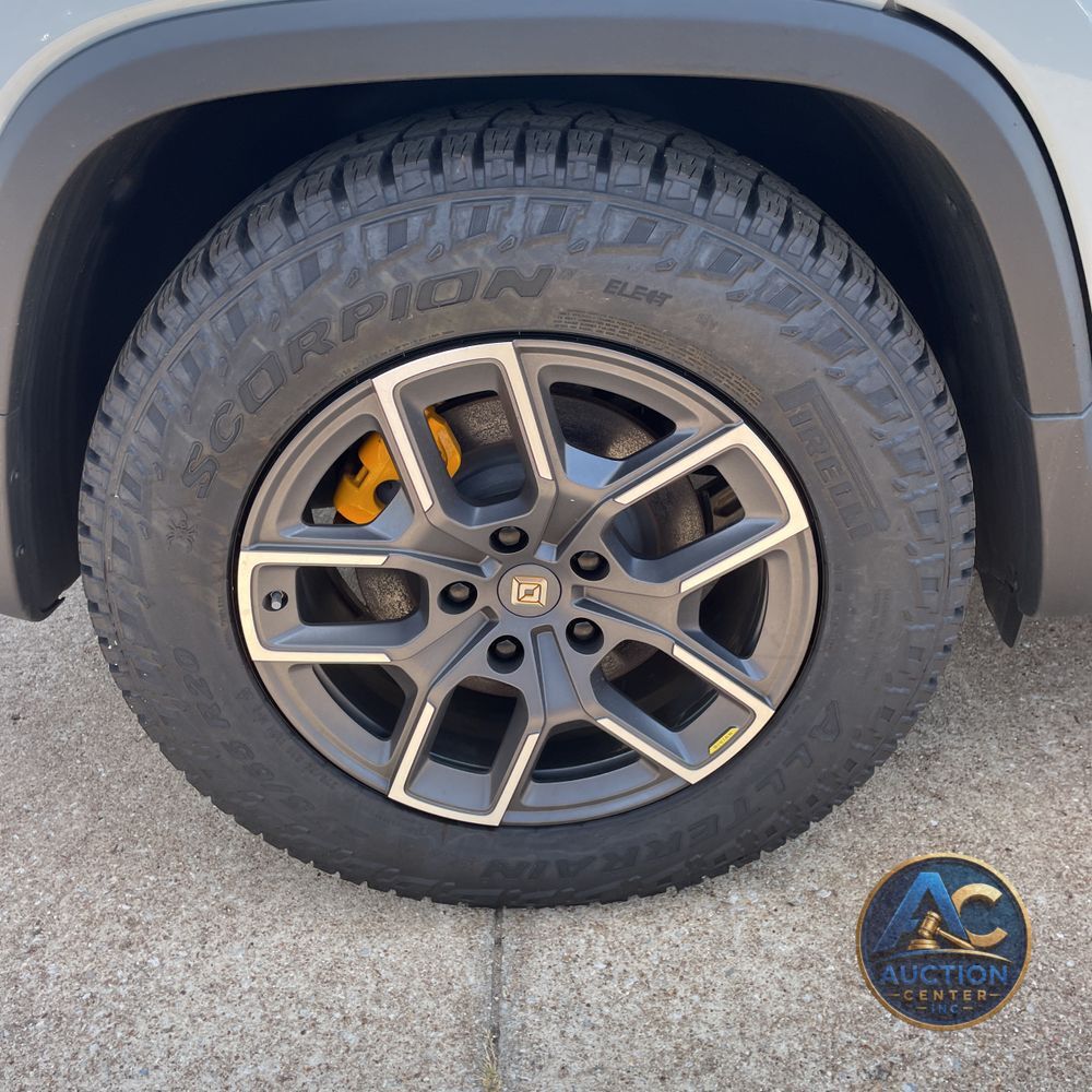 2022 Rivian R1T Adventure