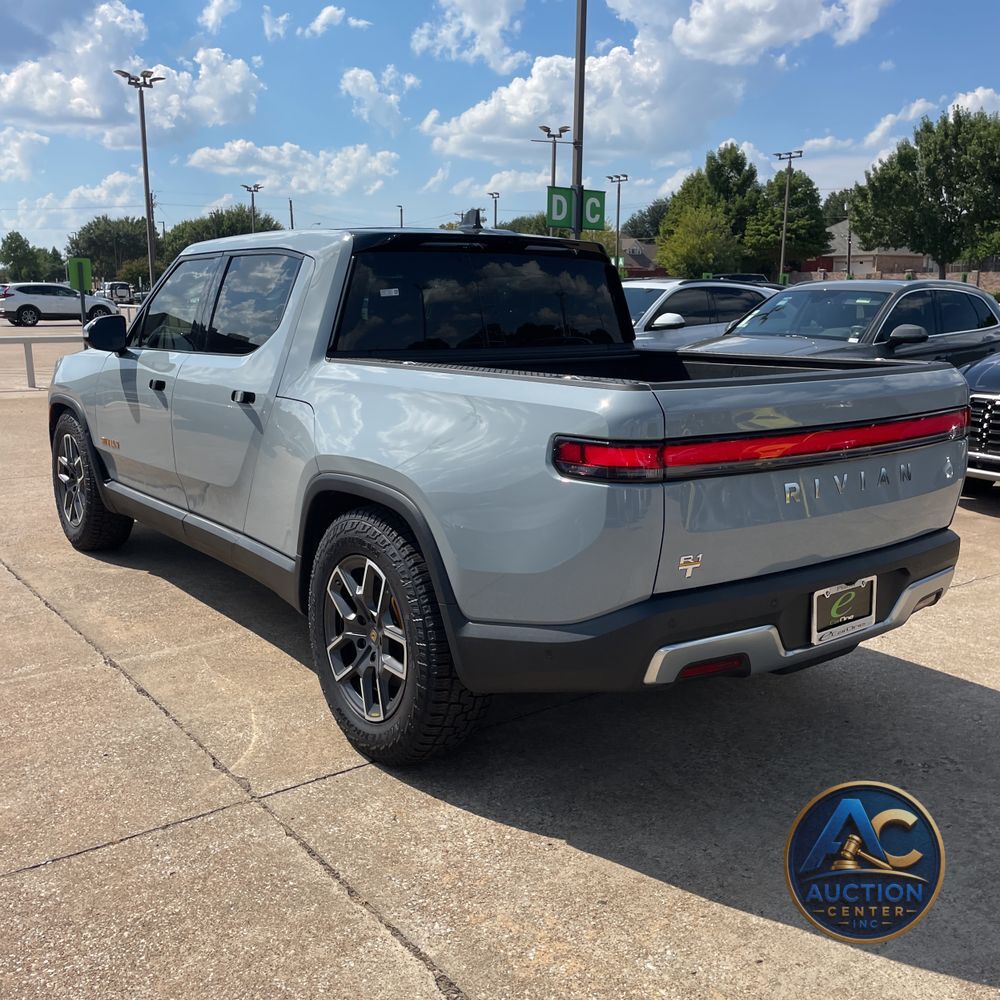 2022 Rivian R1T Adventure