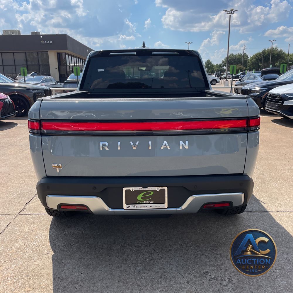 2022 Rivian R1T Adventure