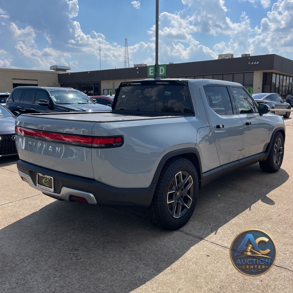 2022 Rivian R1T Adventure