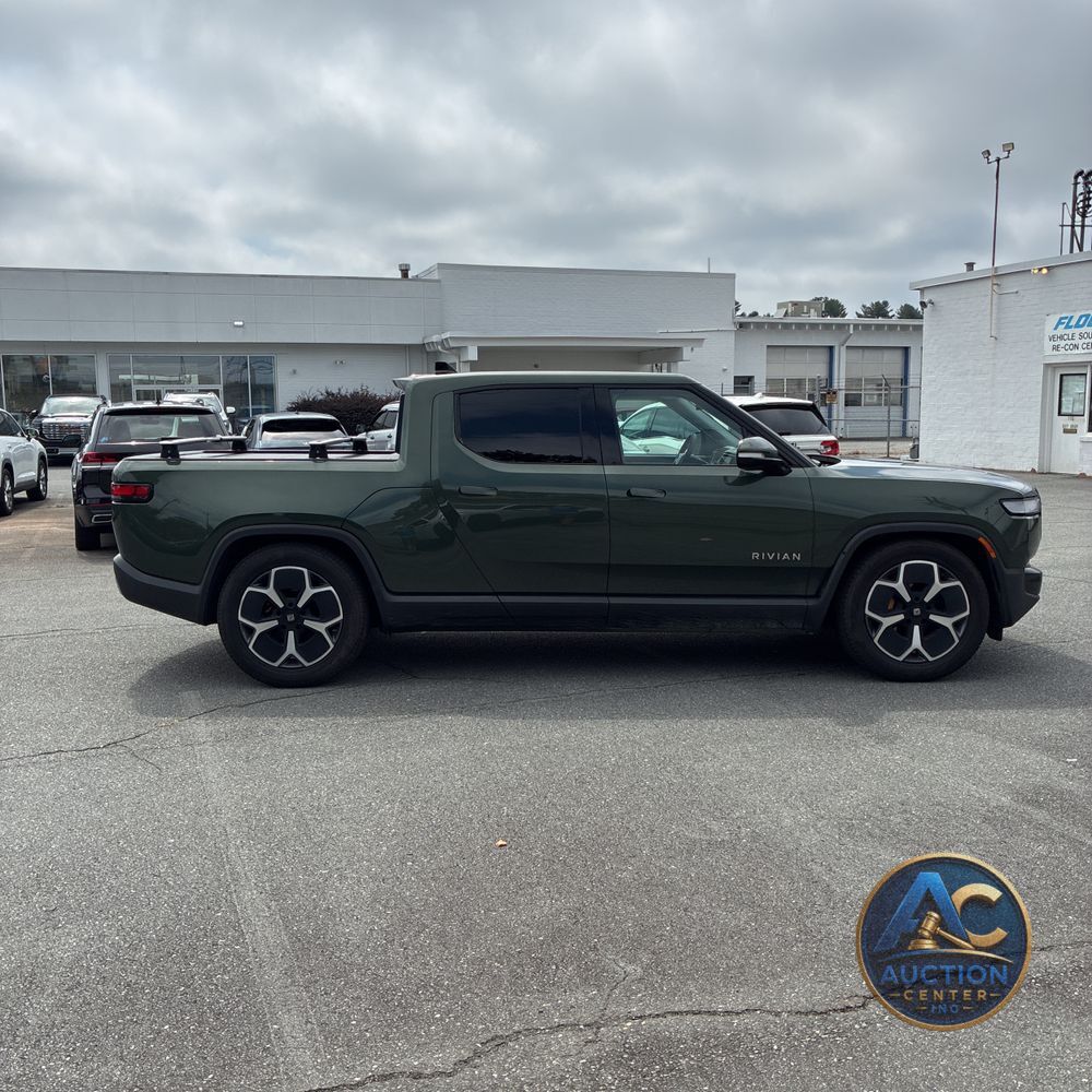 2023 Rivian R1T Adventure Quad-Motor