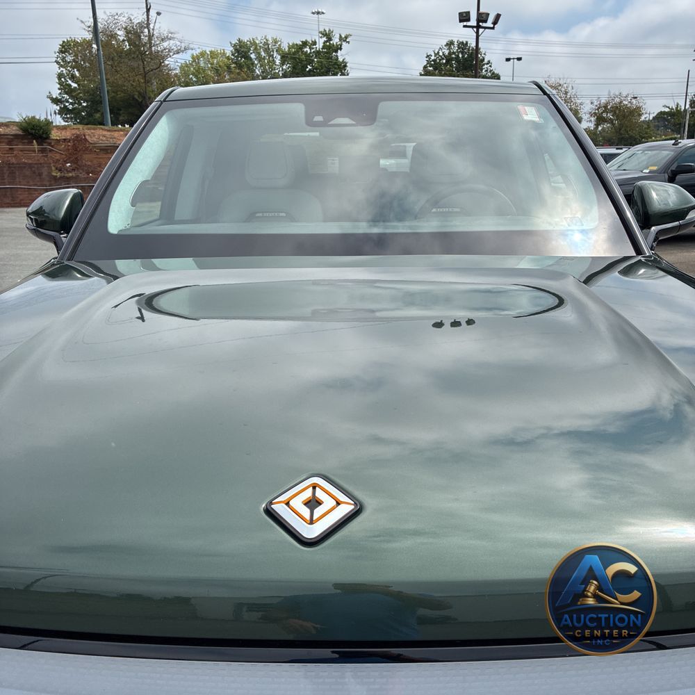 2023 Rivian R1T Adventure Quad-Motor
