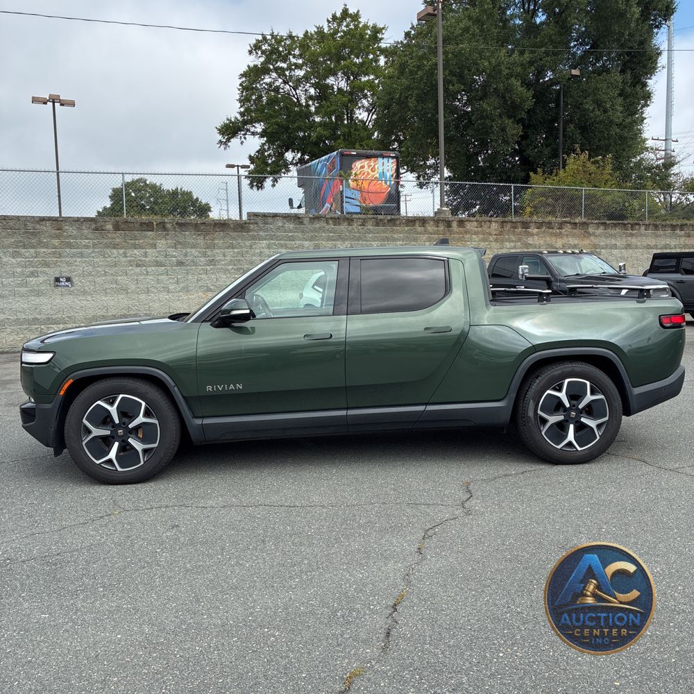 2023 Rivian R1T Adventure Quad-Motor