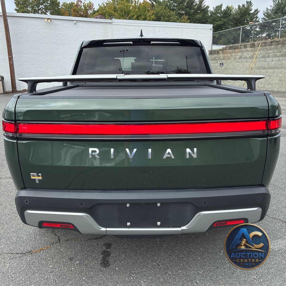 2023 Rivian R1T Adventure Quad-Motor