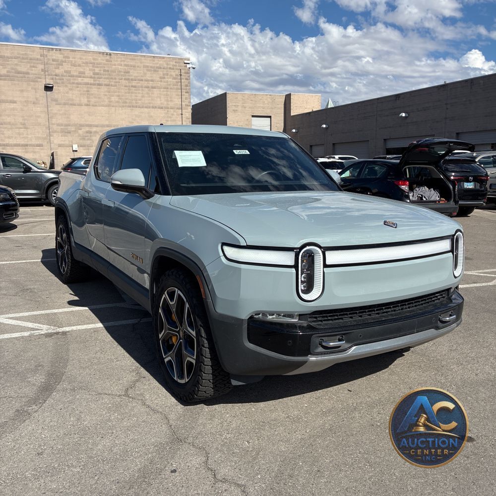 2023 Rivian R1T Adventure Quad-Motor