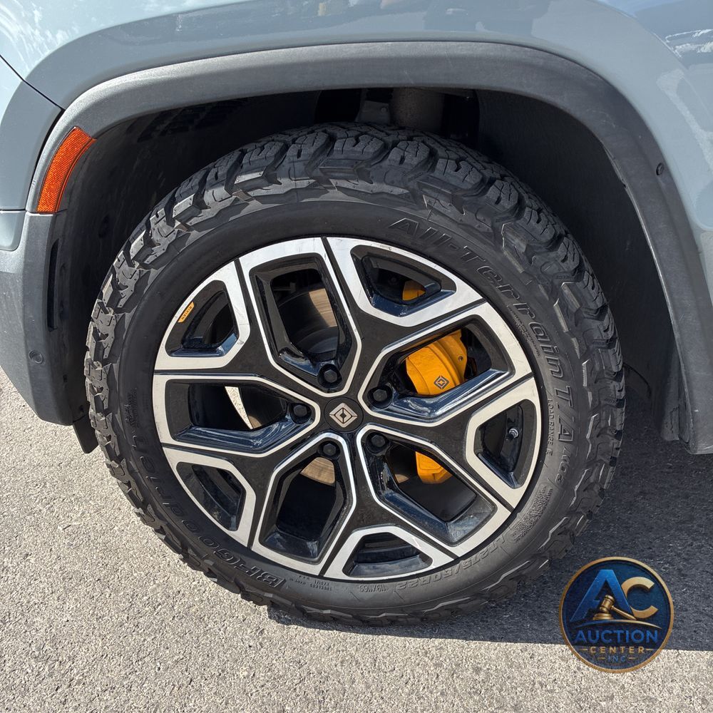 2023 Rivian R1T Adventure Quad-Motor