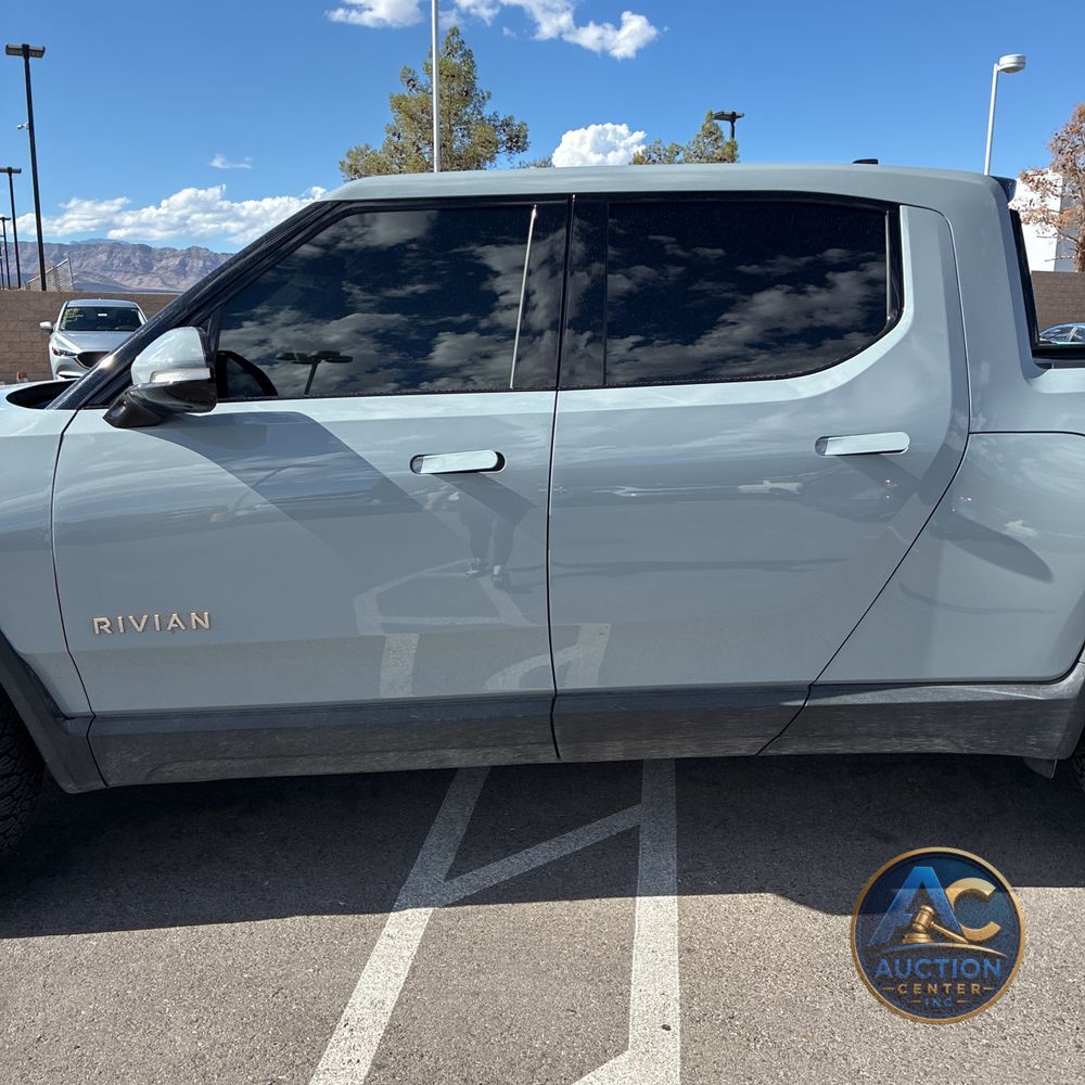 2023 Rivian R1T Adventure Quad-Motor