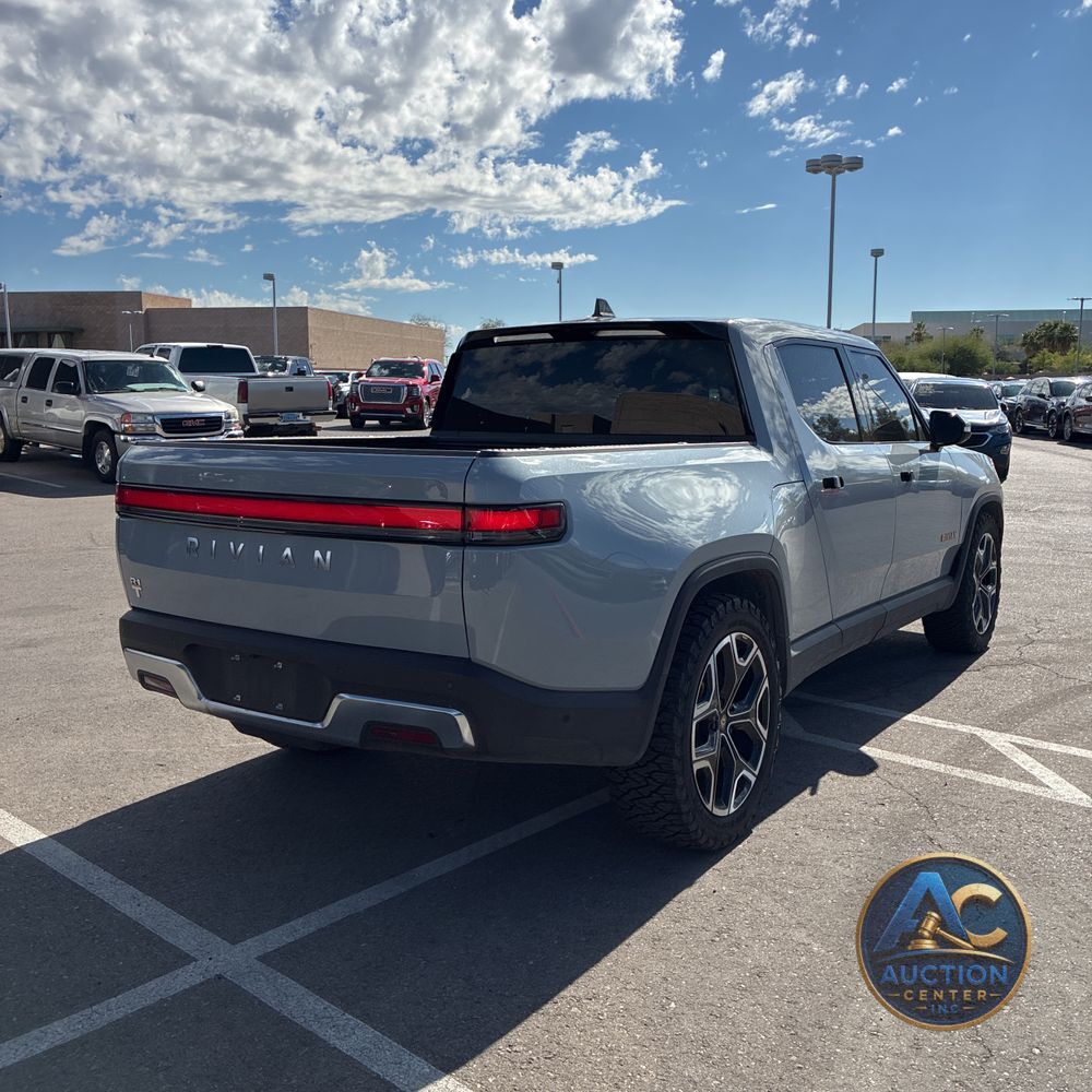 2023 Rivian R1T Adventure Quad-Motor