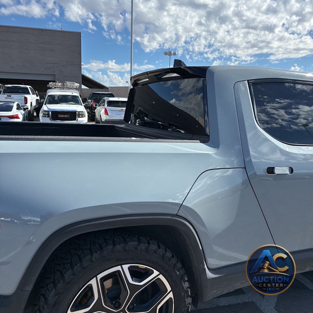 2023 Rivian R1T Adventure Quad-Motor